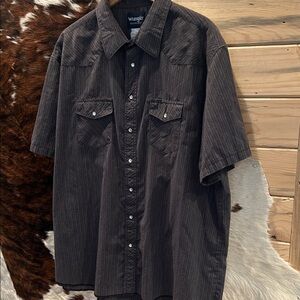 Wrangler Men's Classic Rugged Dark Gray Short Sleeve Shirt Size 2XL
